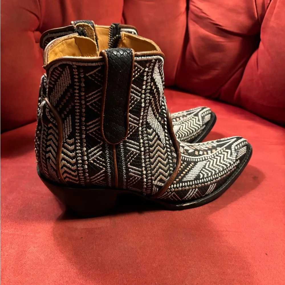 Old Gringo Boots - Picture 2 of 9